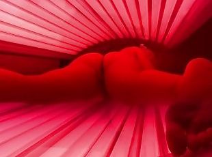 Tanning bed dildo fuck