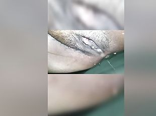 Sri Lankan Sexy Hot Baby Pressing Her Boobs &amp; Pissing Public Bathroom