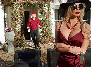 Banging The Bellhop Video With Danny D, Amber Jayne - Brazzers