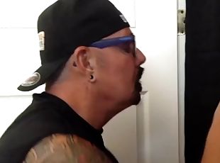 Gloryhole deepthroat DILF sucks rod in amateur oral scene