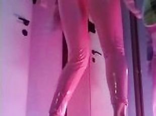 Latex Fetish Katrix posing and dancing with highheels PMV