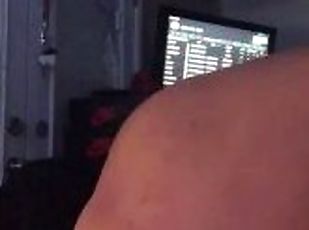 computer love. Late night stroke sesh, huge cumshot