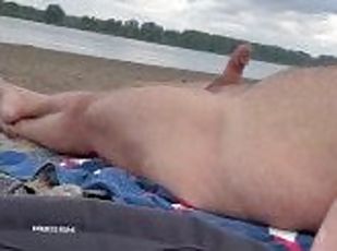 Public Beach Hands Free Cumshot