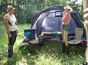 Cuckold video during camping with skinny girlfriend Isabella De Laa