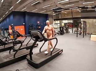 Nude gym