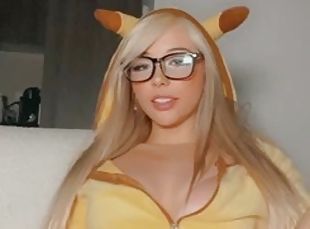 Cosplay Masturbation