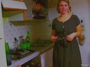 BBW Plays Fifties Housewife