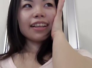 Asian teens flashing muff