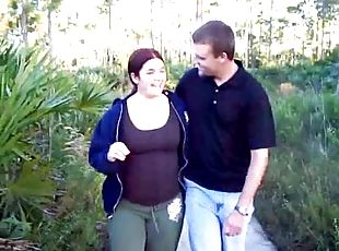 Amateur chubby Pheonix blows and fucks hard outdoors