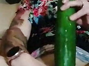 Hot milf gets her vegetables 