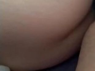 Couple has morning sex, bubblebutt