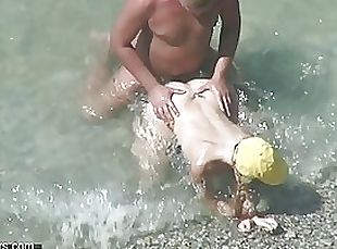 Voyeur Mature Couple Fucking on the Beach