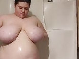 SSBBW Bath Time