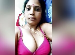 Bhabhi Record Her Nude Video