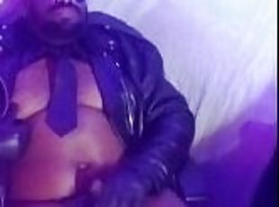 papa, grosse, masturbation, amateur, ejaculation-sur-le-corps, gay, black, belle-femme-ronde, joufflue, motard