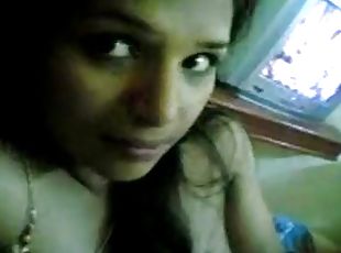 Sexy mature indian lady shows of her nice tits and teasing on webcam