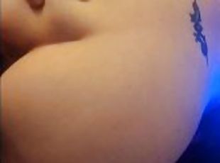 Getting PAWG Ass wet and making pussy clap while spooning her.