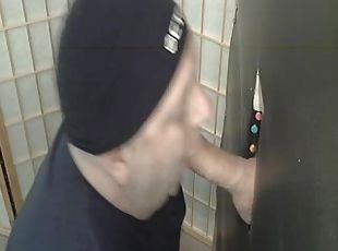 sucking str8t guy at gloryhole