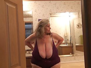 cul, gros-nichons, mature, granny, cam, belle-femme-ronde, voyeur, lingerie, solo