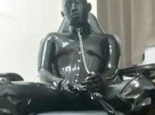 dyakol-masturbation, bdsm, fetish, latex, talian, bota, maskara, goma