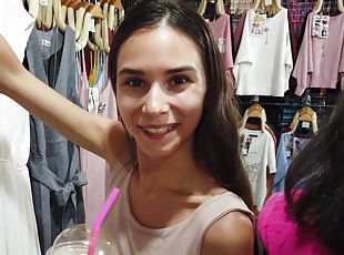 Video of amateur Lona Mia going shopping with her boyfriend