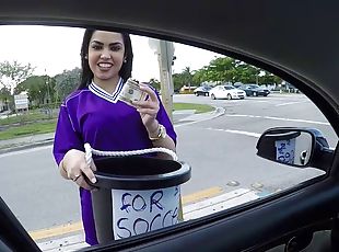 A crazy, chubby girl loves to fuck in the back of a car