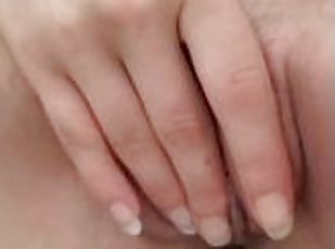 Close-up pussy masturbating until Squirt