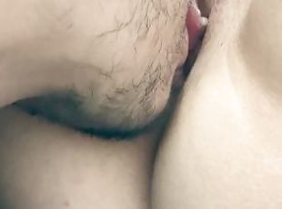 estoy excitada y a mi novio a hacerme sexo oral