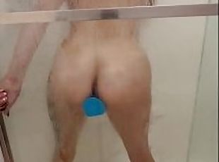 Solo fun in the hotel shower